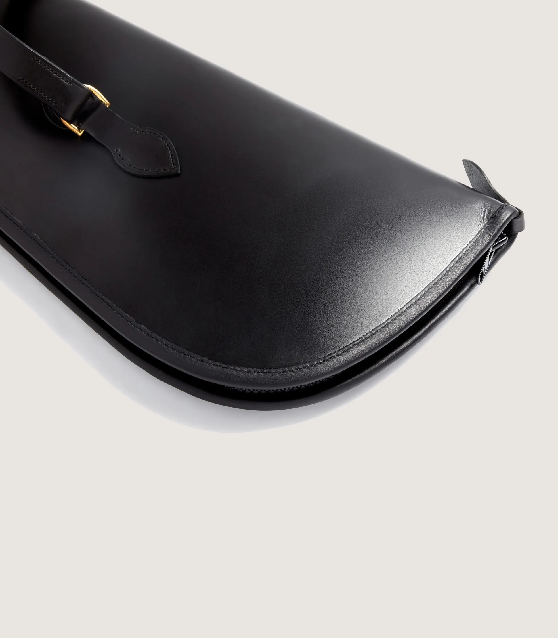 Bridle Leather Gun Cover In Dark Brown