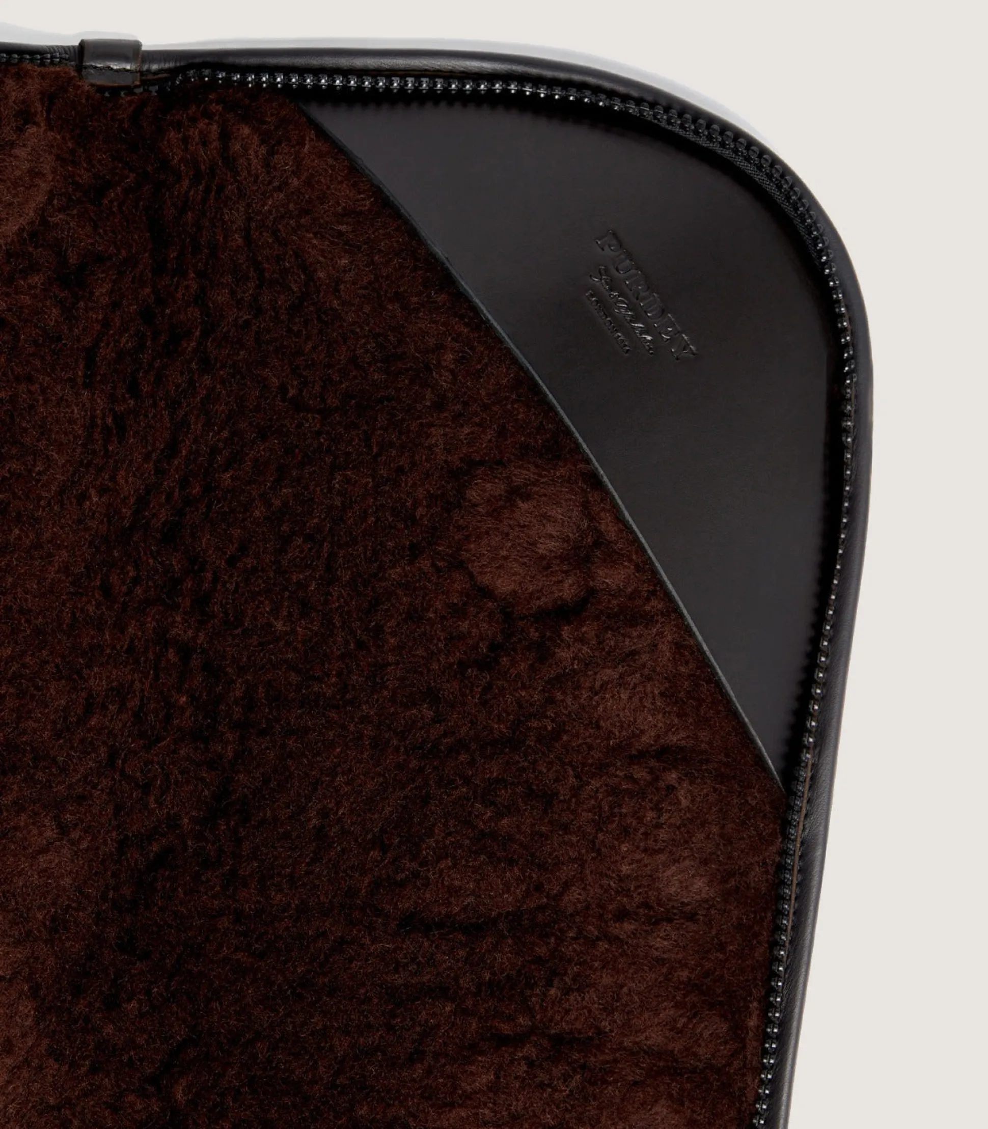 Bridle Leather Gun Cover In Dark Brown