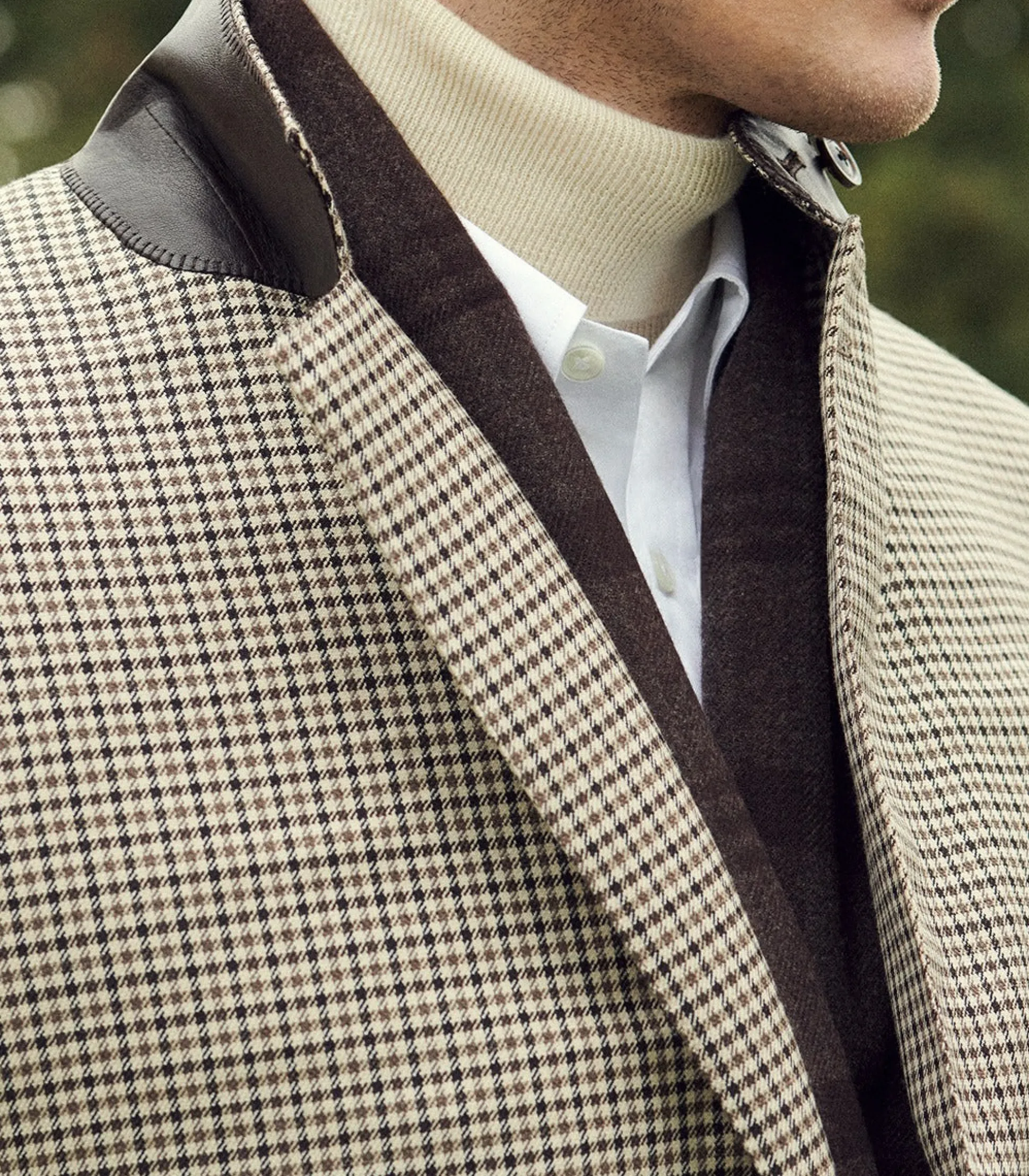 Men's Extra Fine Worsted Cashmere Seamless Turtleneck In Ivory
