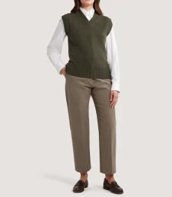 Women's Islay British Outdoor Vest in Loden