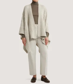 Women's Lammermuir Knitted Aran Cape in Ivory