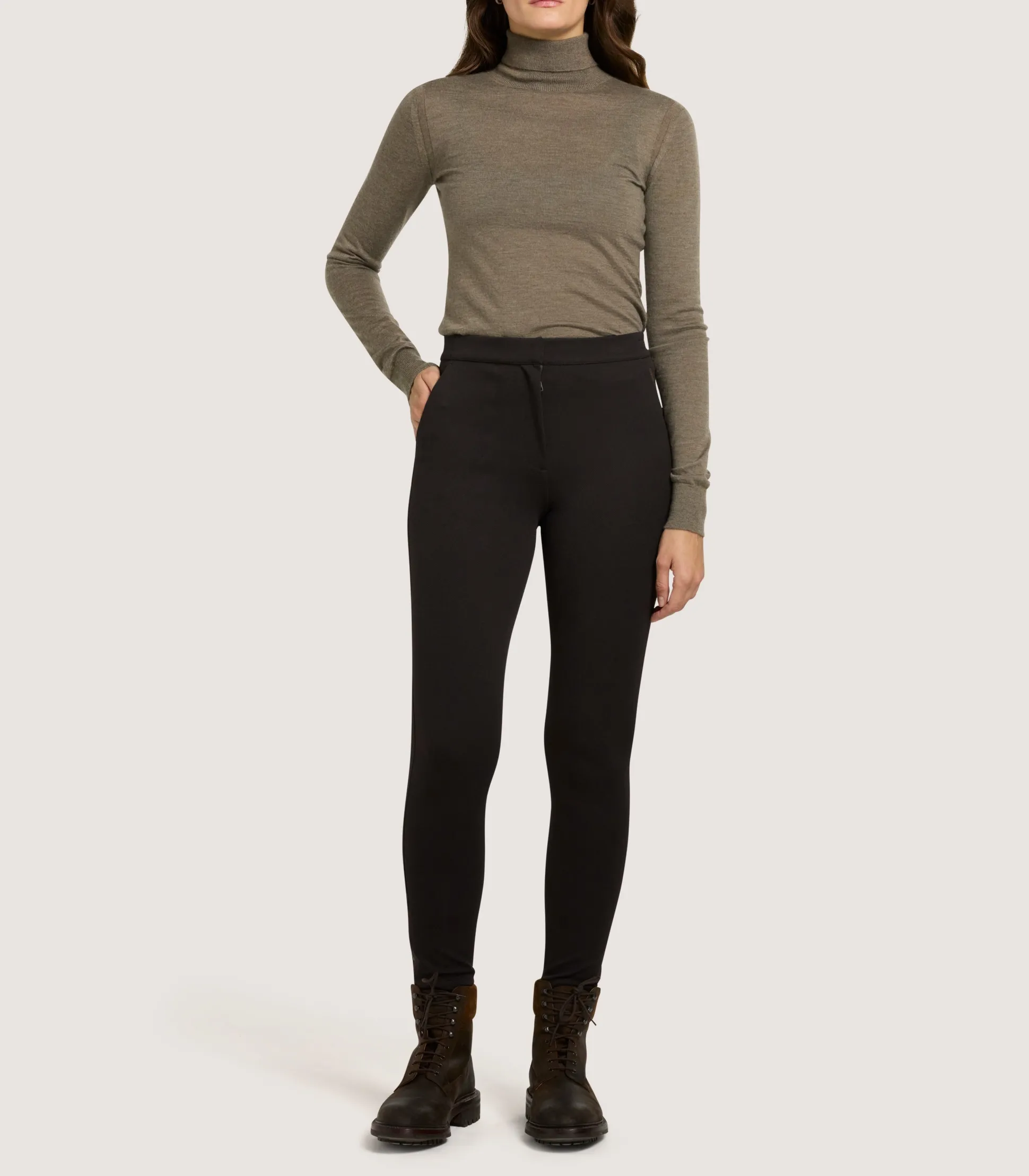 Women's Performance Twill Trouser in Chocolate