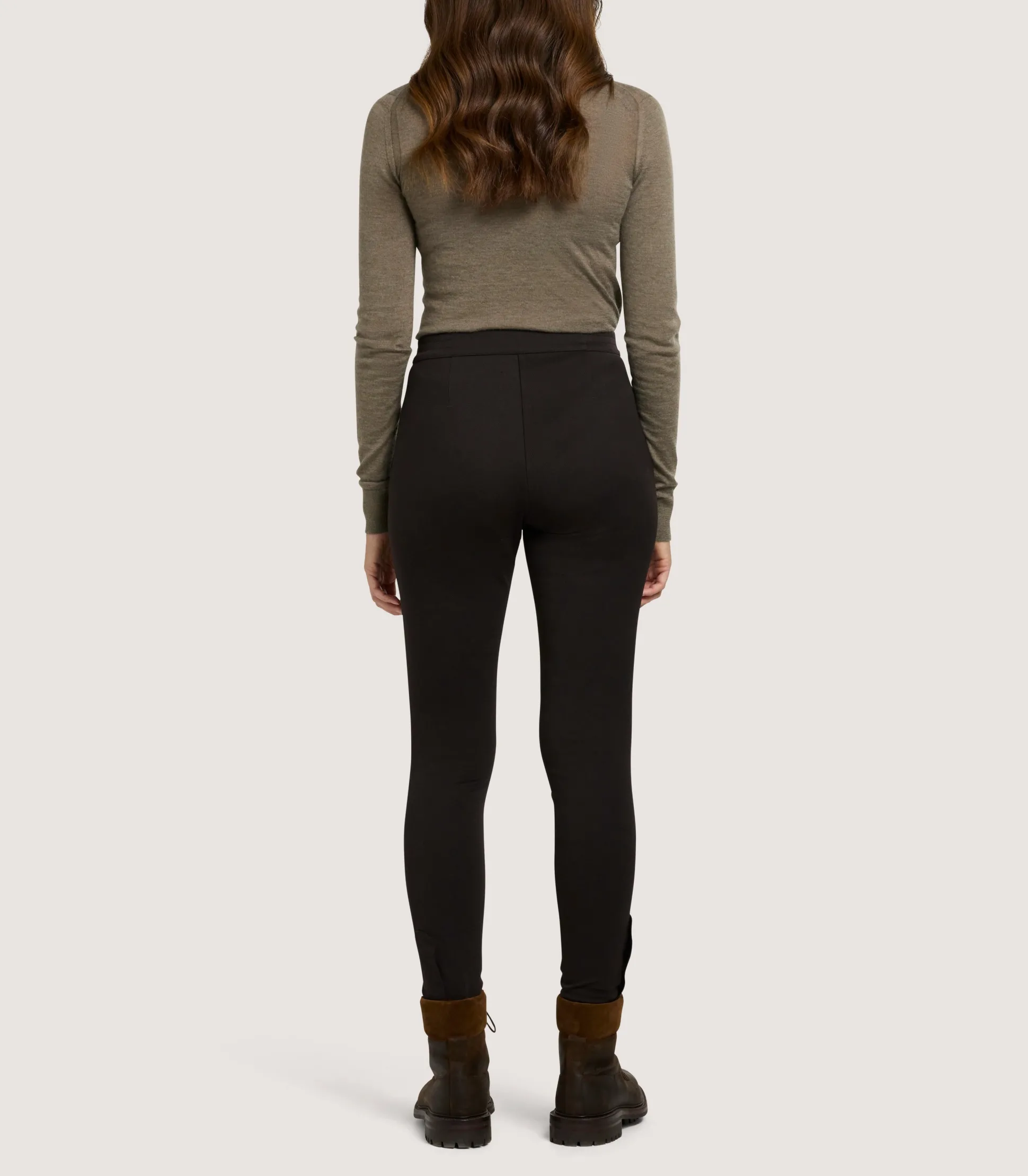 Women's Performance Twill Trouser in Chocolate